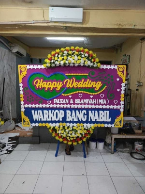 Papan Bunga di Pakuncen Bojonegara